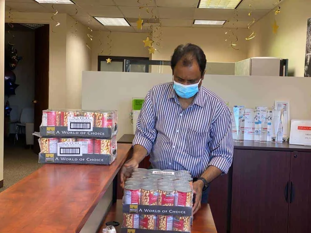 rSTAR team collecting food donations